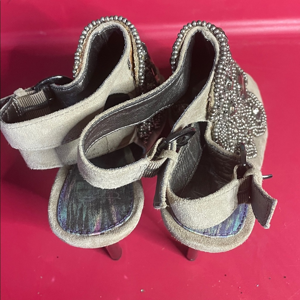 Sam Edelman bejewled peep toe stilettos - Picture 3 of 3